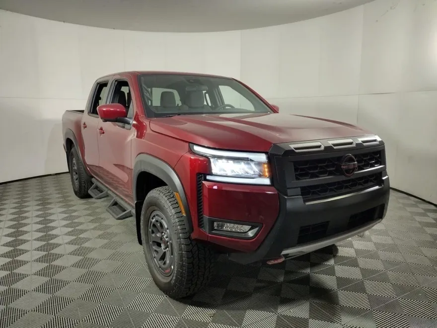 2025 Nissan Frontier PRO-4X photo 1