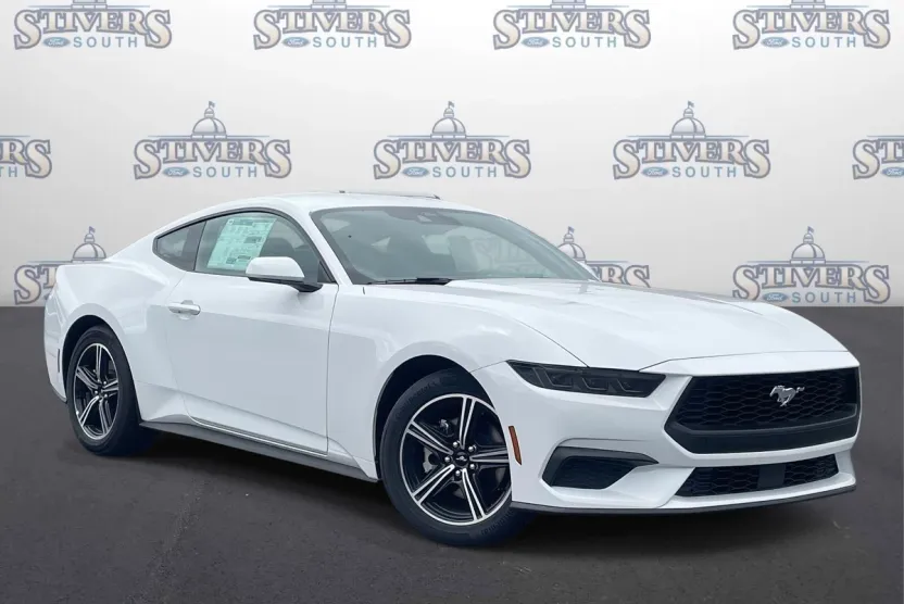 2025 Ford Mustang EcoBoost photo 1