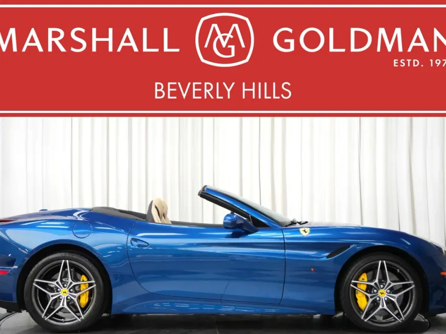 2017 Ferrari California T photo 1