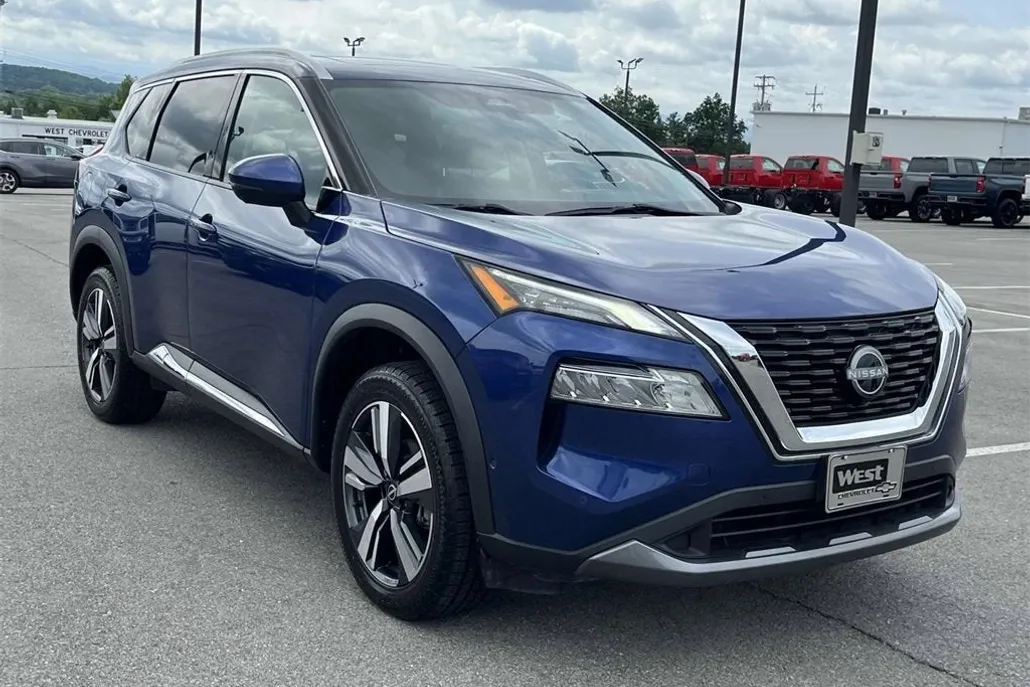 2023 Nissan Rogue SL photo 1