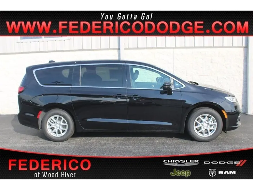 2025 Chrysler Pacifica photo 1