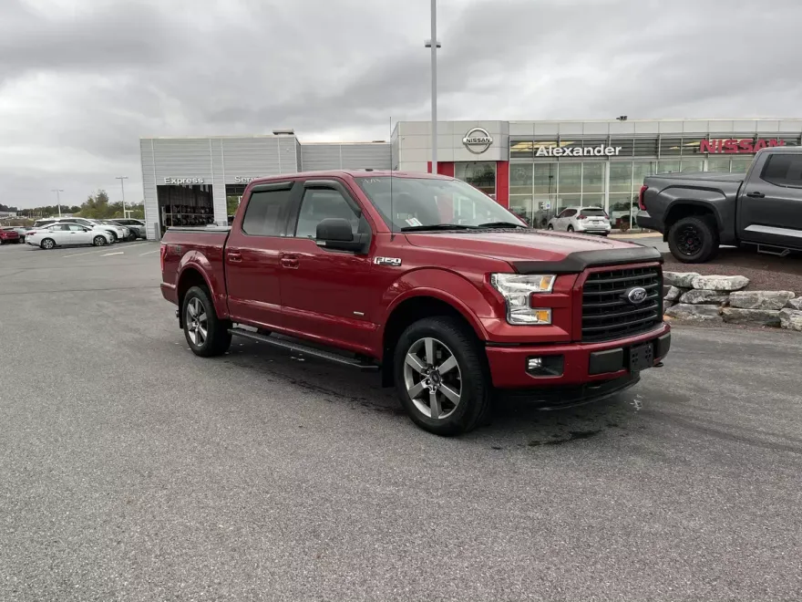 2015 Ford F-150 XLT photo 1