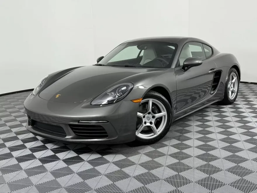 2025 Porsche Cayman photo 1