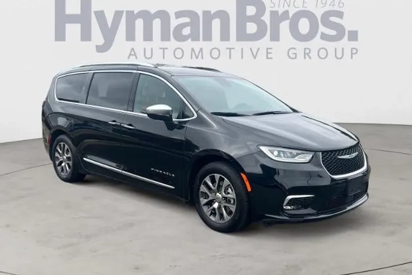 2021 Chrysler Pacifica Hybrid Pinnacle photo 1