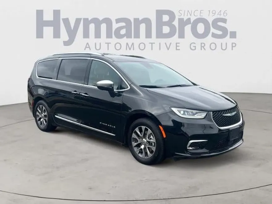 2021 Chrysler Pacifica Hybrid Pinnacle photo 1
