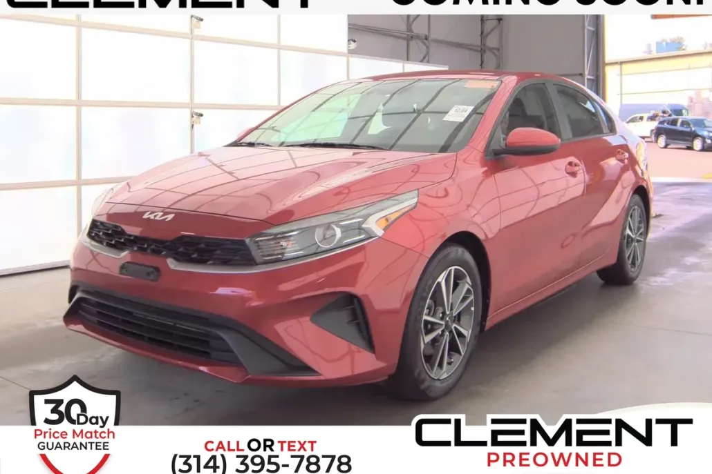 2022 Kia Forte LXS photo 1