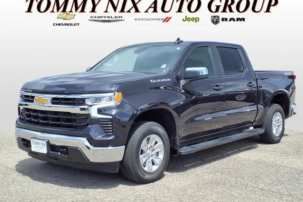 2022 Chevrolet Silverado 1500 LT photo 1