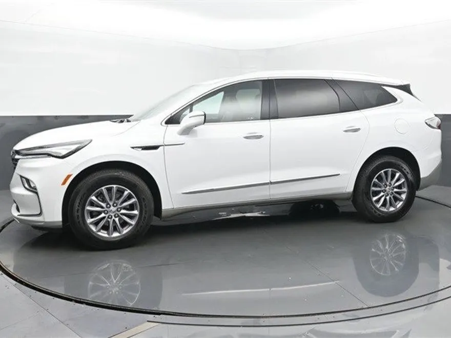 2024 Buick Enclave Premium photo 1