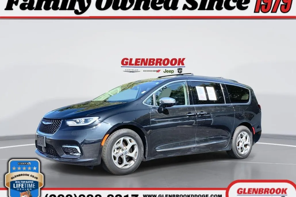 2023 Chrysler Pacifica Limited photo 1