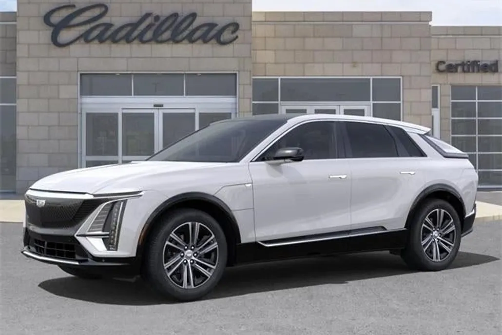 2025 Cadillac Lyriq Luxury photo 1