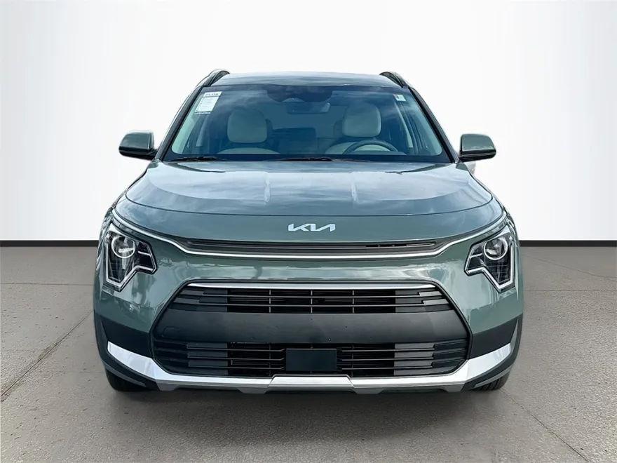 2025 Kia Niro EX photo 1