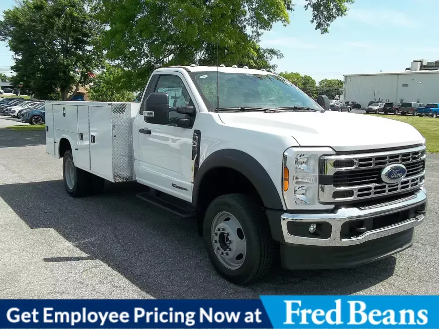 2024 Ford F-550 XL photo 1