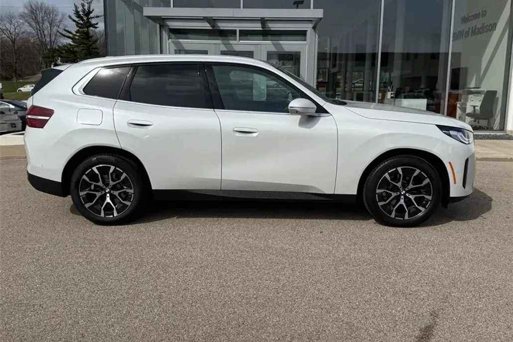 2025 Bmw X3 30x Drive photo 1