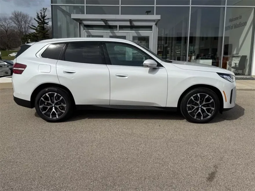 2025 Bmw X3 30x Drive photo 1