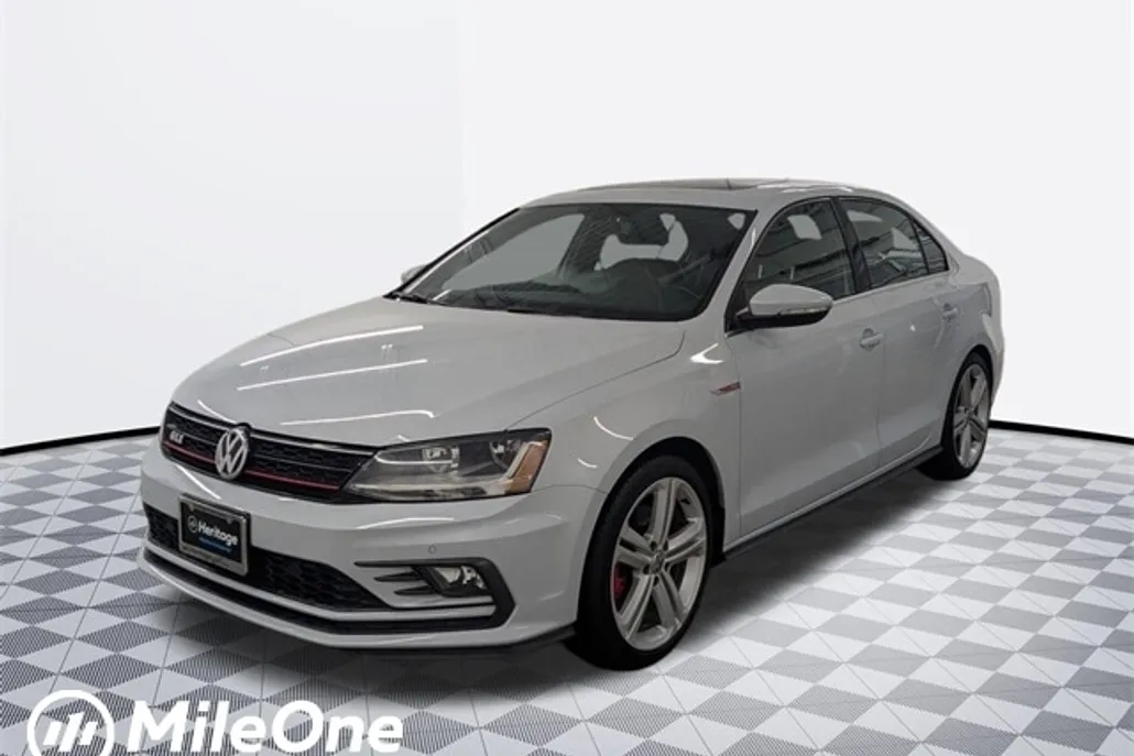 2017 Volkswagen Jetta GLI GLS photo 1