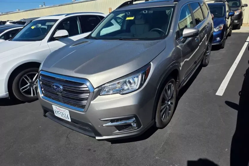 2019 Subaru Ascent Limited photo 1