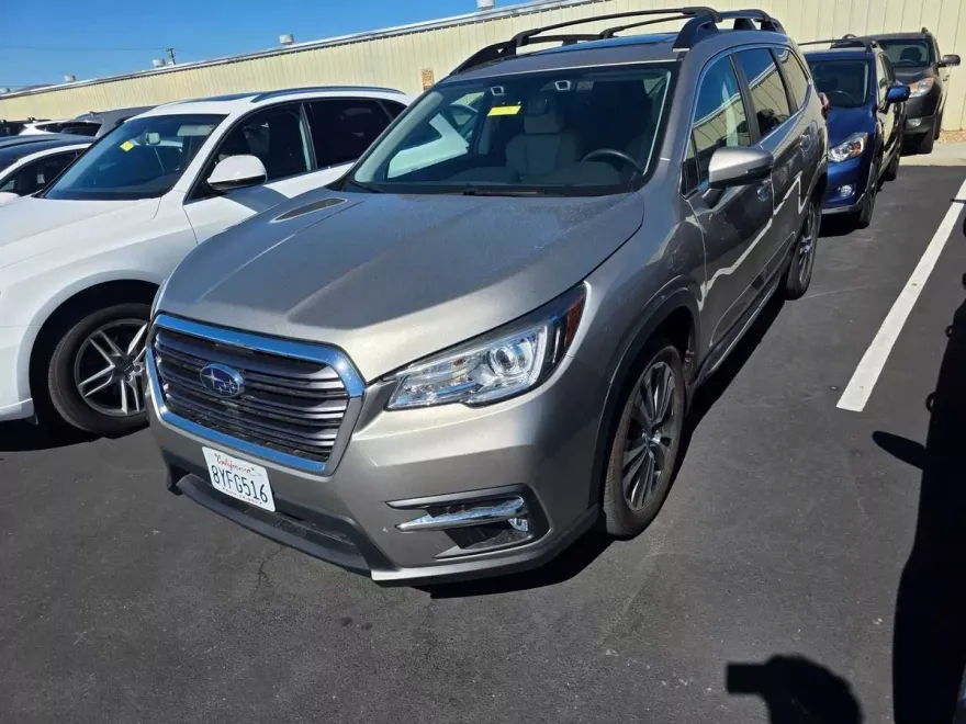 2019 Subaru Ascent Limited photo 1