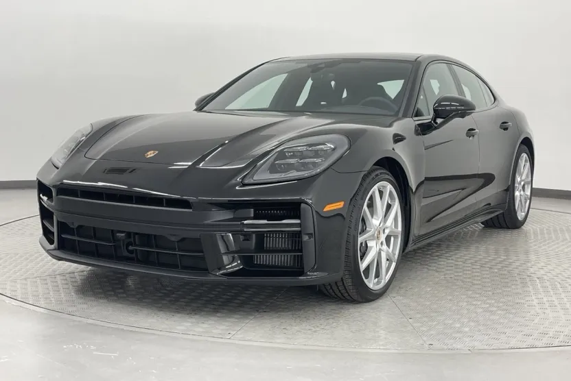 2024 Porsche Panamera Executive photo 1