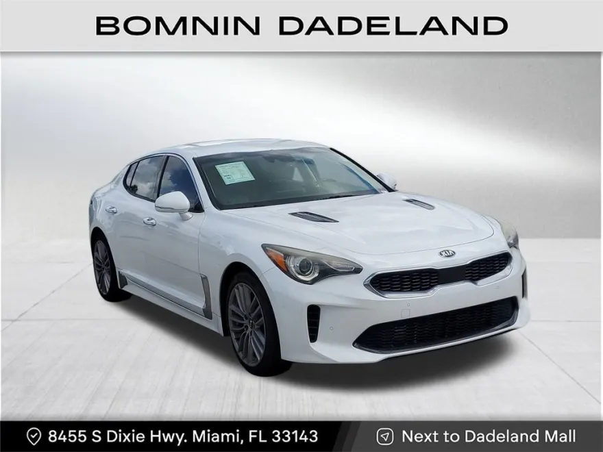 2018 Kia Stinger photo 1