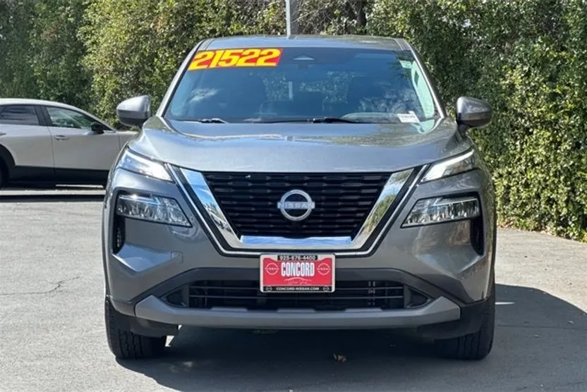 2023 Nissan Rogue SV photo 1