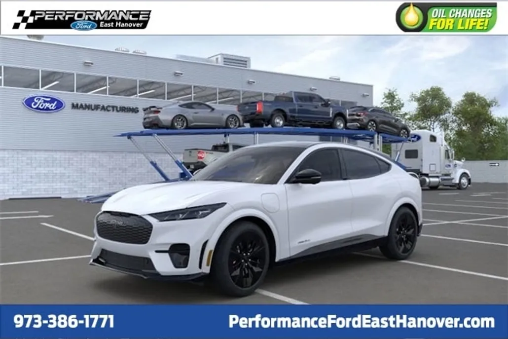 2025 Ford Mustang Mach-E GT photo 1