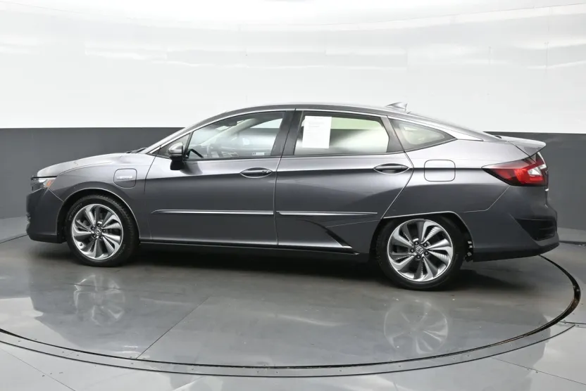 2018 Honda Clarity Plug-In Hybrid photo 1