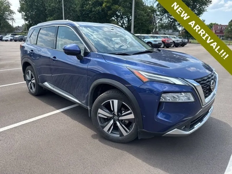 2021 Nissan Rogue Platinum photo 1