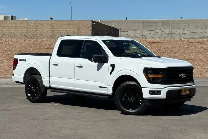 2025 Ford F-150 XLT photo 1