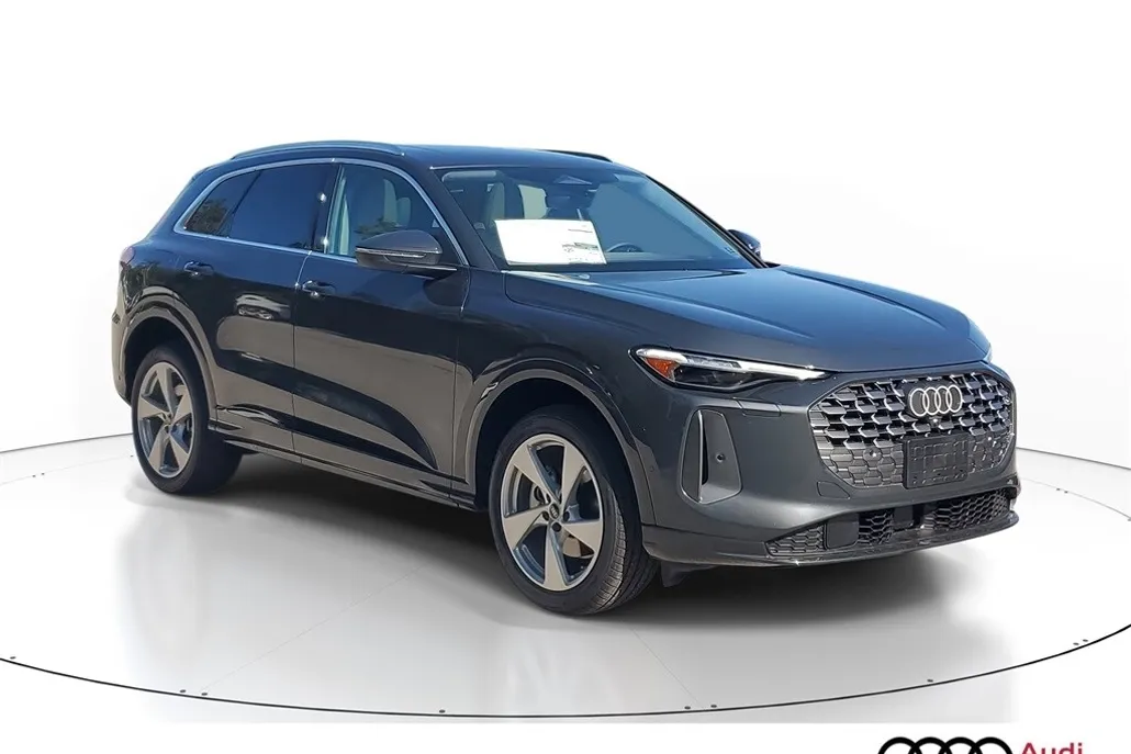 2025 Audi Q5 2.0T Premium Plus photo 1