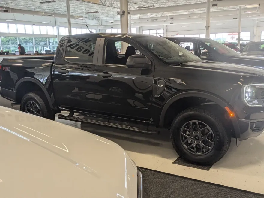 2025 Ford Ranger XLT photo 1