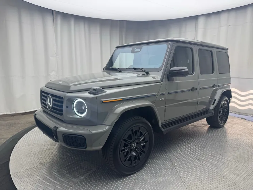 2025 Mercedes Benz G photo 1