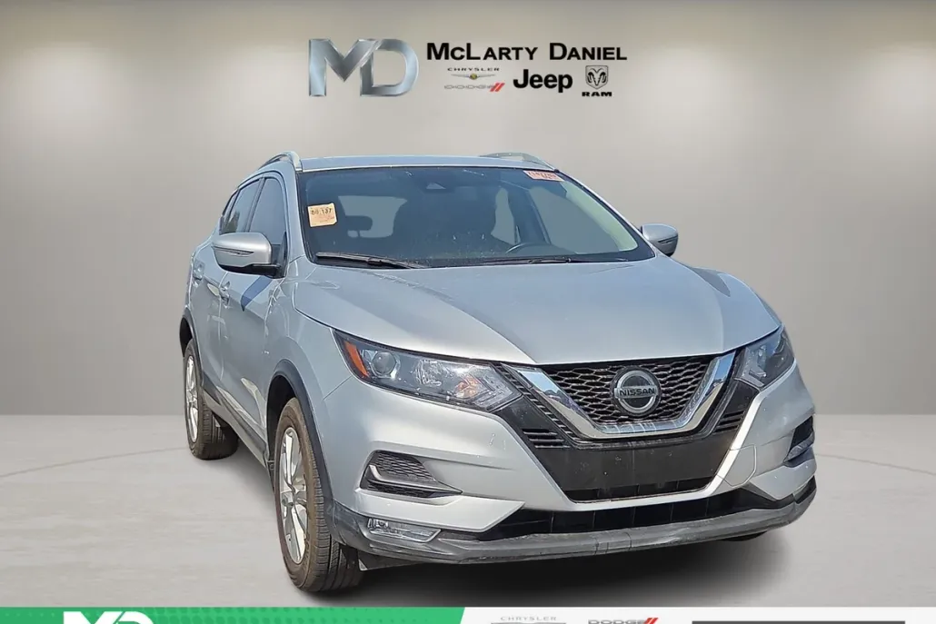 2021 Nissan Rogue Sport SV photo 1