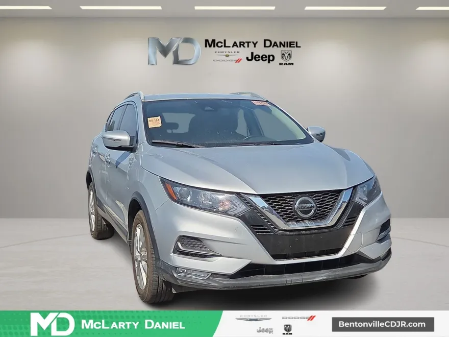 2021 Nissan Rogue Sport SV photo 1