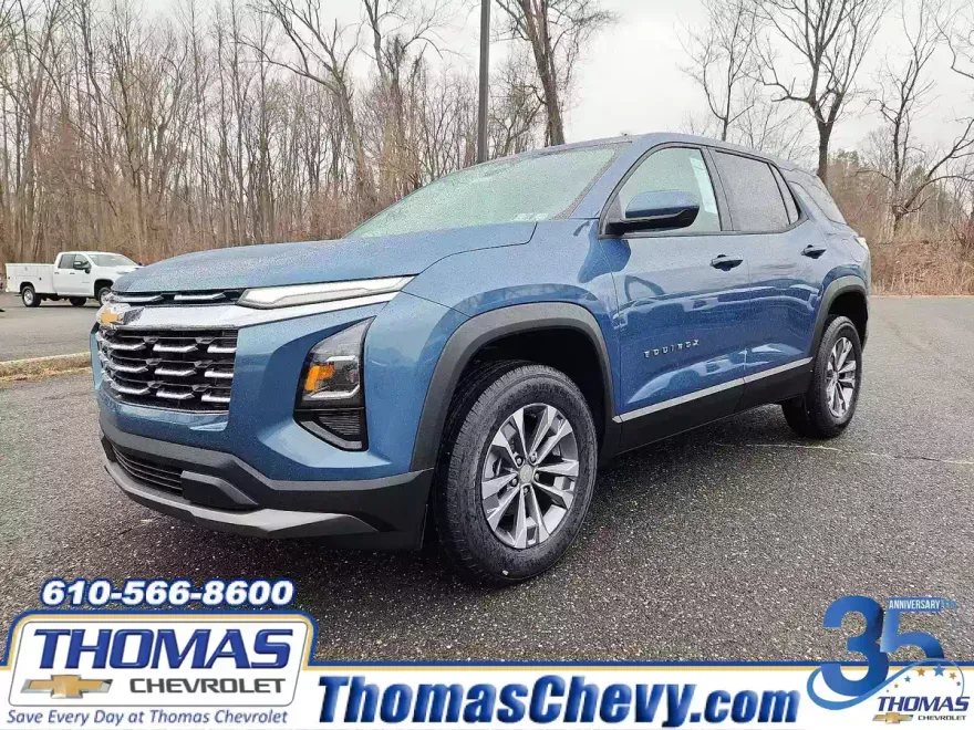 2025 Chevrolet Equinox LT photo 1