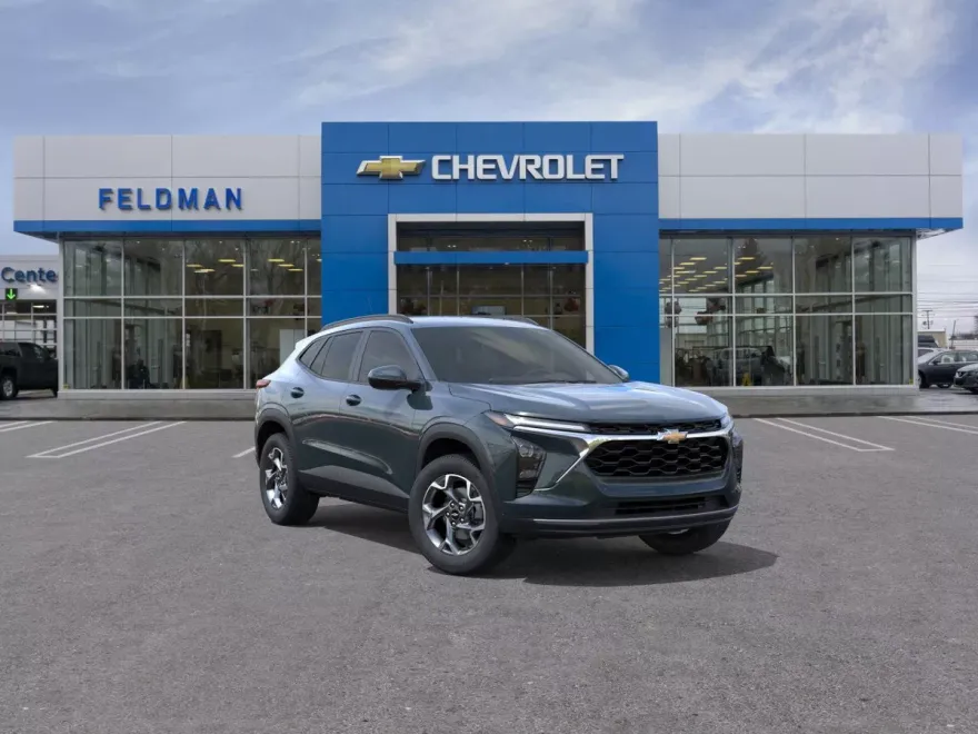 2025 Chevrolet Trax LT photo 1