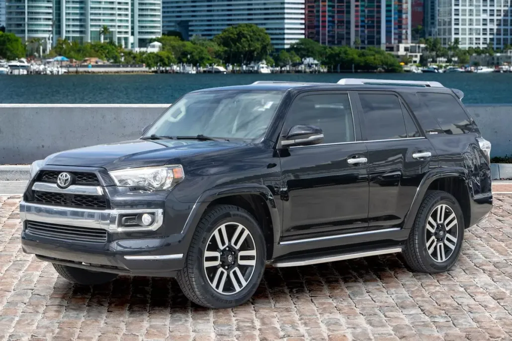 2017 Toyota 4Runner Limited photo 1