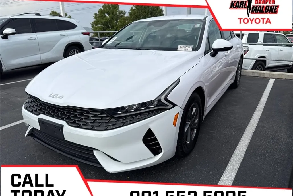 2022 Kia K5 LXS photo 1