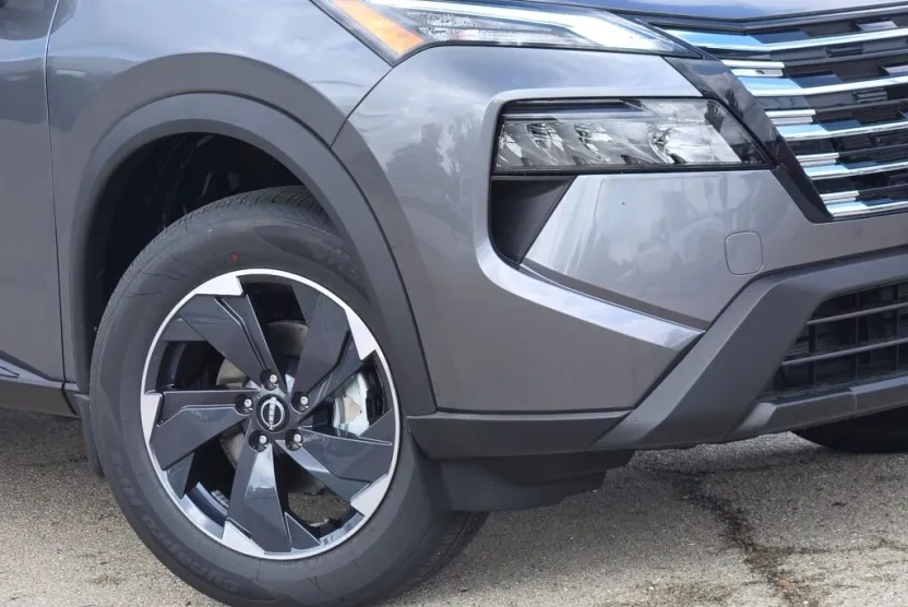 2026 Nissan Rogue SV photo 1