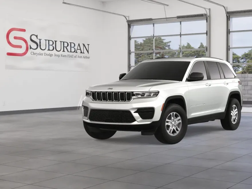 2025 Jeep Grand Cherokee Laredo photo 1