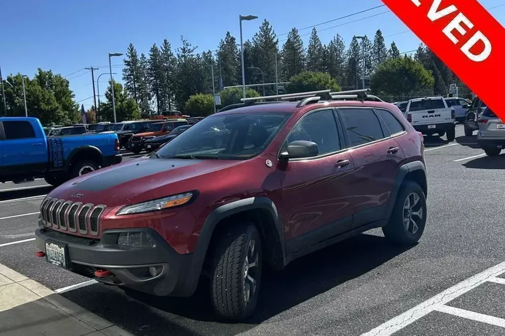 2015 Jeep Cherokee Trailhawk photo 1