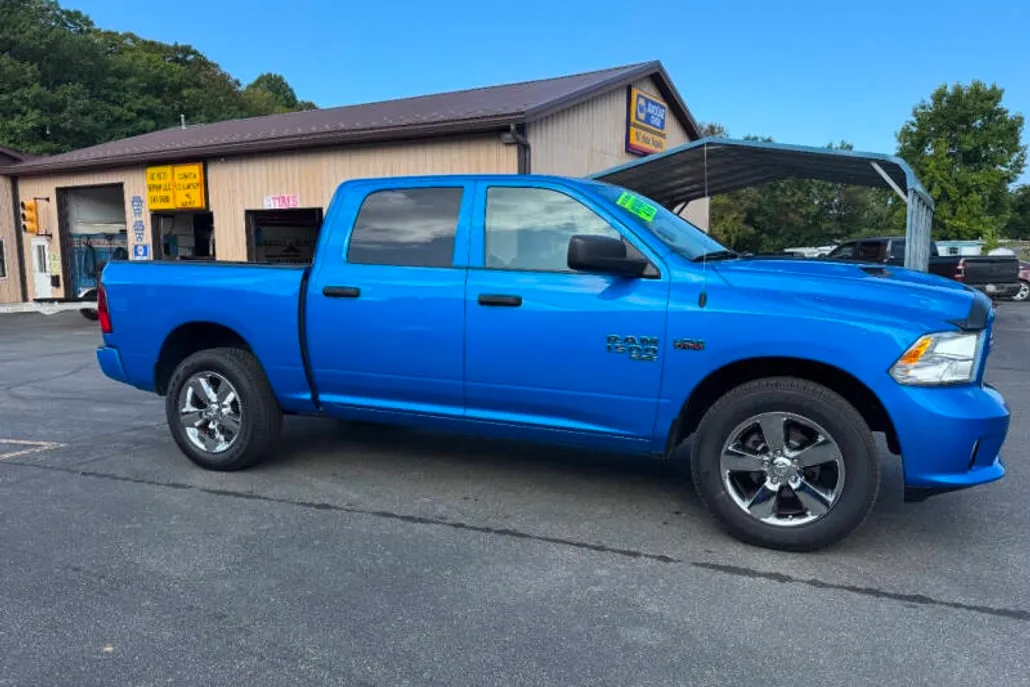 2022 Ram 1500 Classic Tradesman photo 1