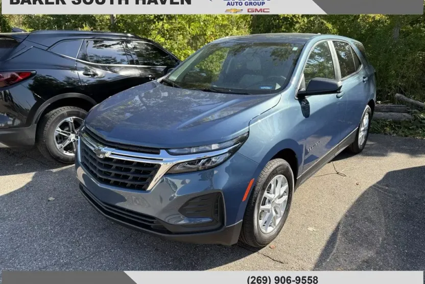2024 Chevrolet Equinox LS photo 1