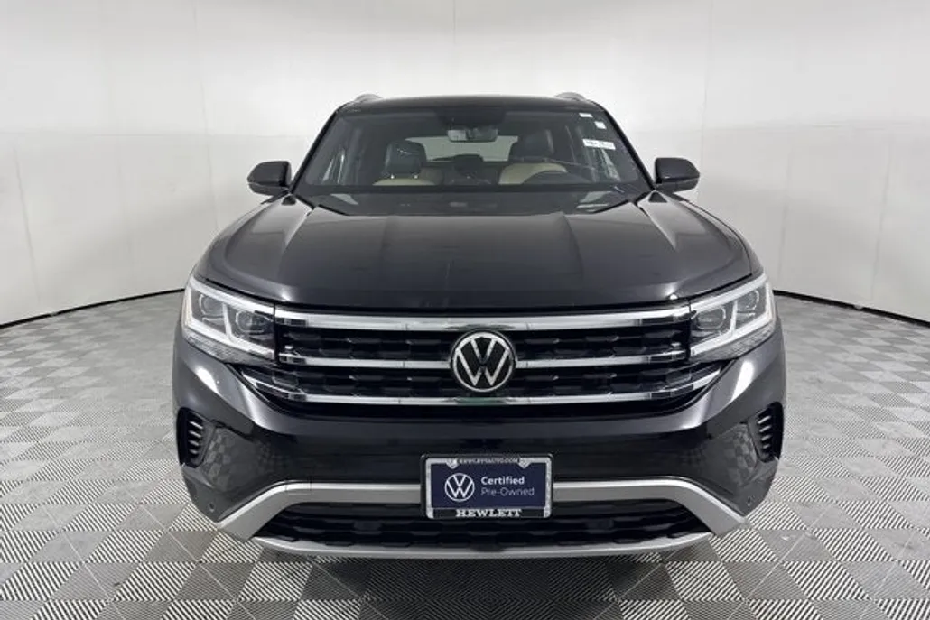 2022 Volkswagen Atlas Cross Sport V6 SE Technology photo 1
