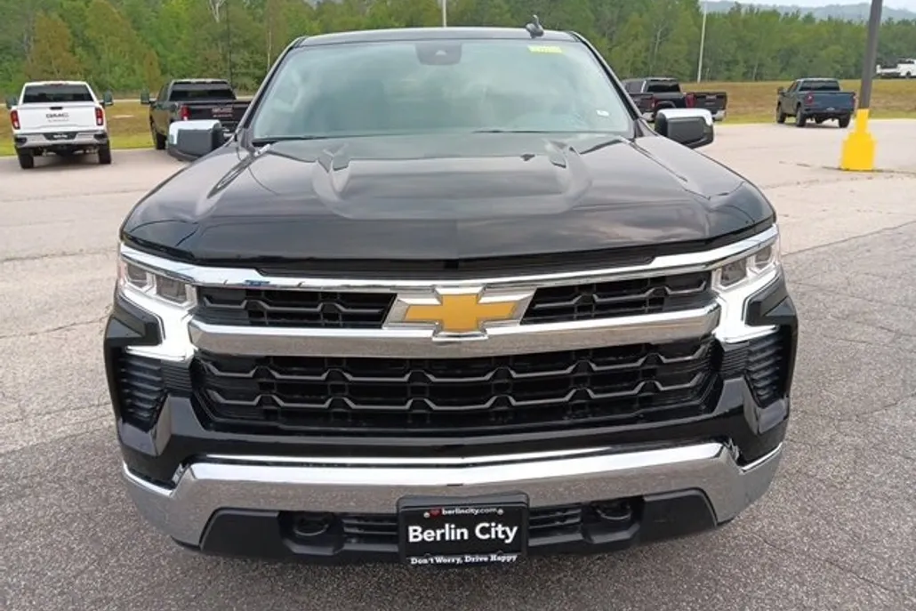 2025 Chevrolet Silverado 1500 LT photo 1