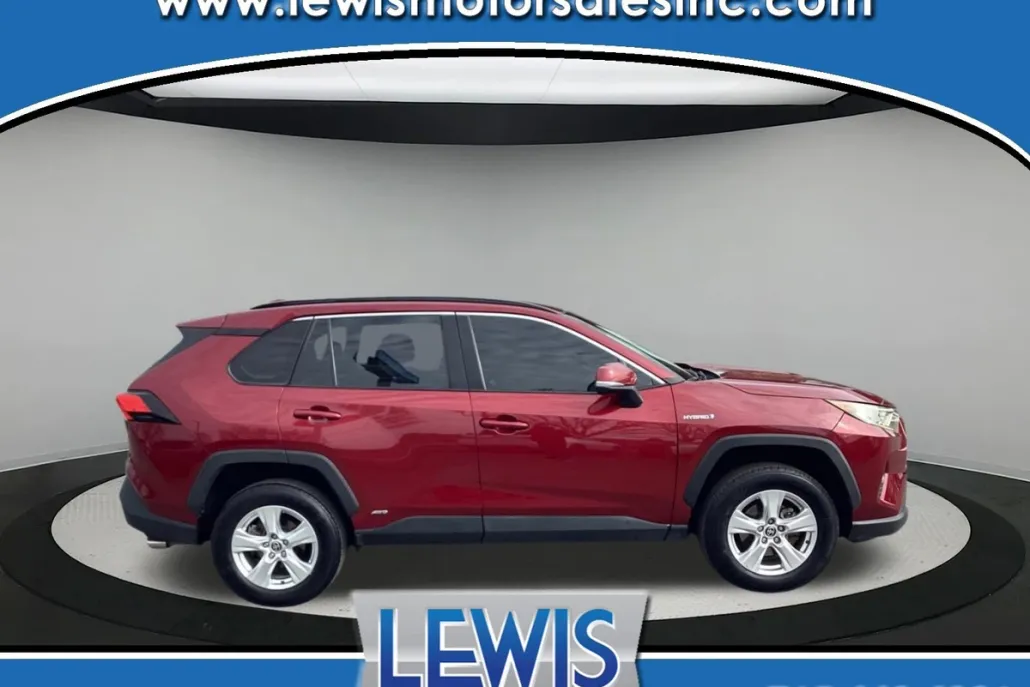 2021 Toyota RAV4 Hybrid XLE photo 1