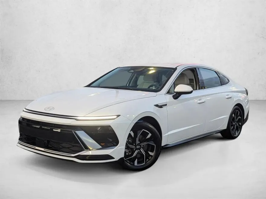 2024 Hyundai Sonata SEL photo 1