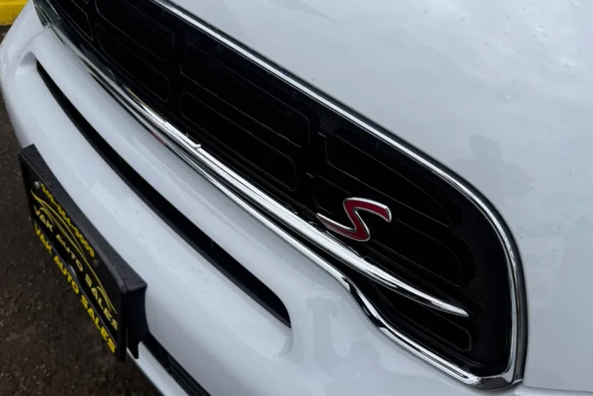 2015 Mini Countryman S photo 1