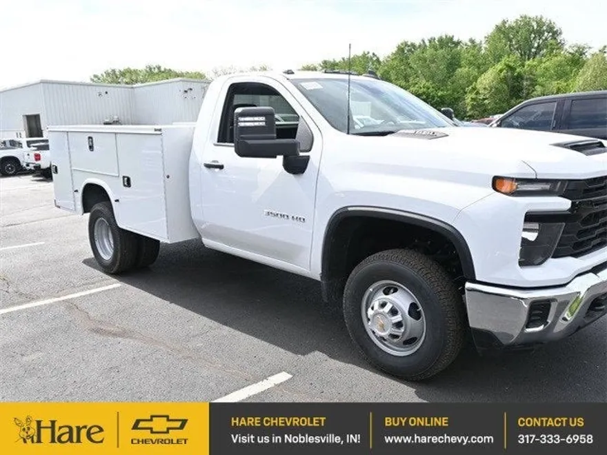2025 Chevrolet Silverado 3500HD Work Truck photo 1