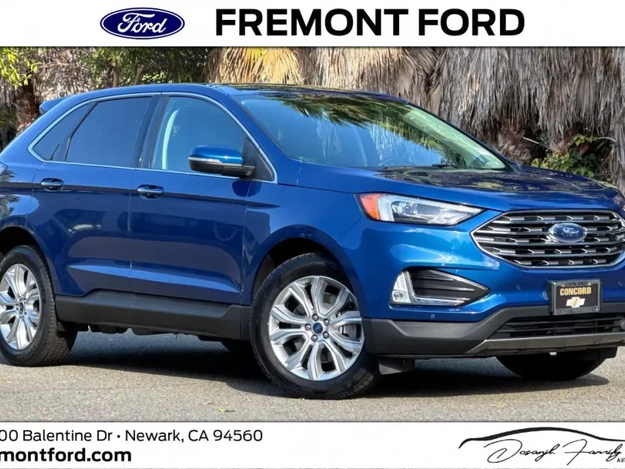 2022 Ford Edge Titanium photo 1