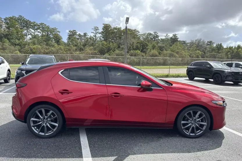 2019 Mazda Mazda3 Hatchback Preferred photo 1